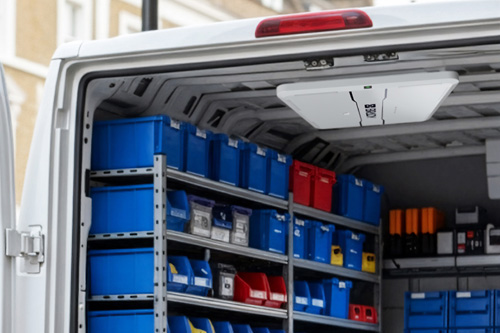 Vaste RFID-lezer in een bestelwagen